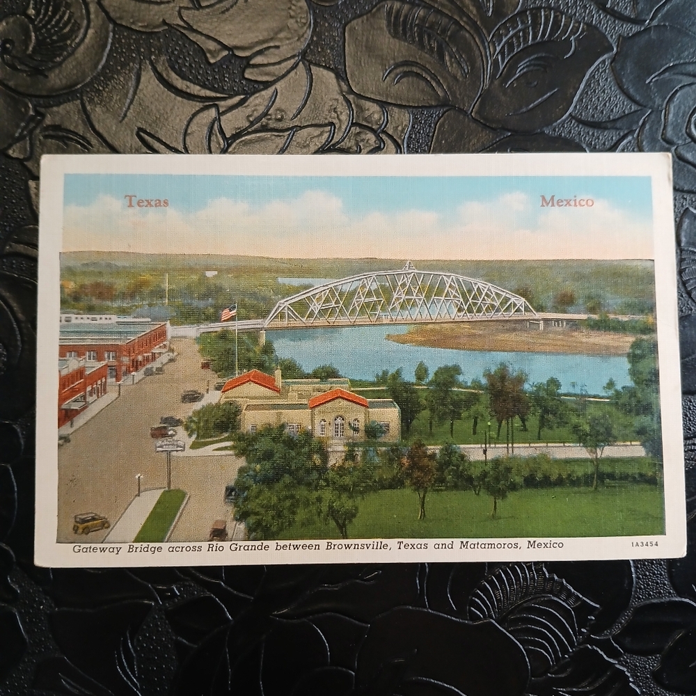 Gateway Bridge across Rio Grande between Brownsville Tx & Metamoros Mx, Postcard